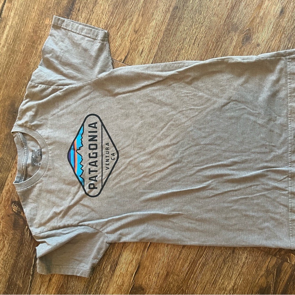 4 men’s shirts